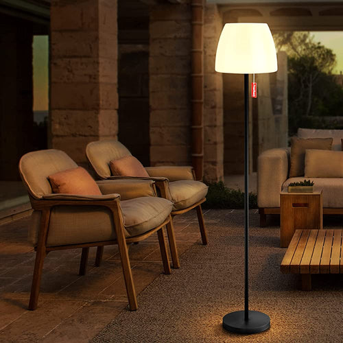 558. Solar Floor Lamp